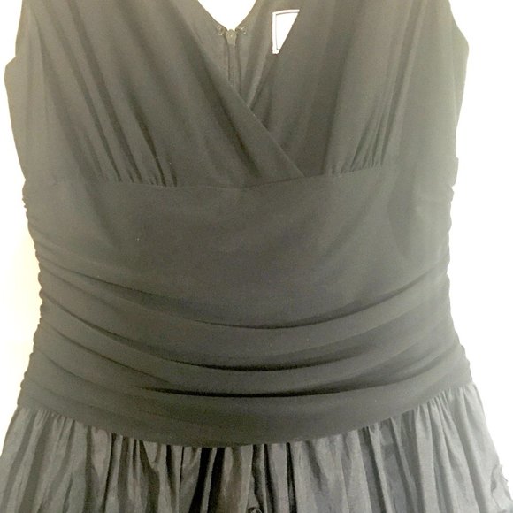 Classic BLACK DRESS unique w fancy applique, sleeveless - Picture 10 of 13